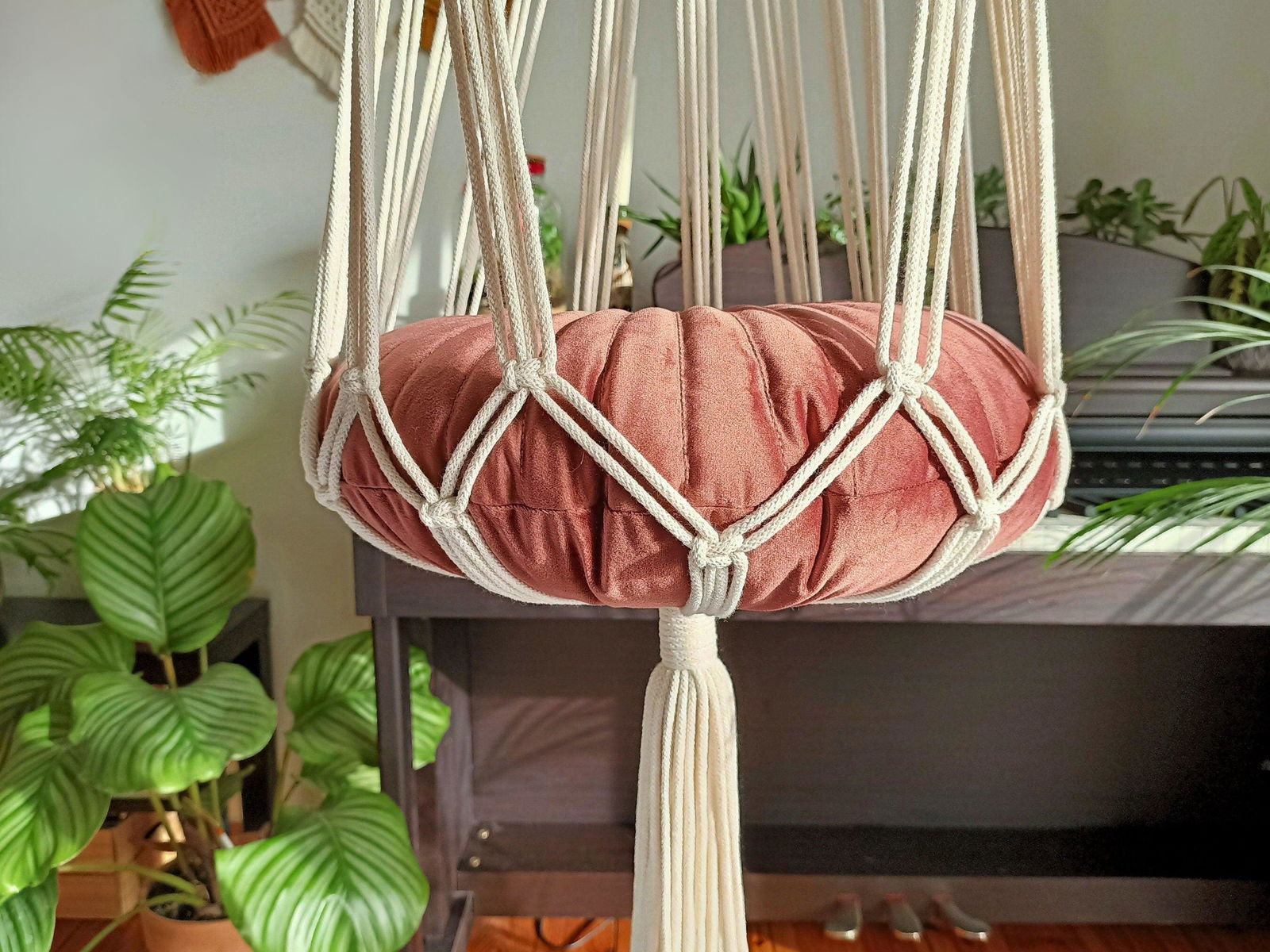 Kitty Perch: Cat Hammock Macramé Cat Swing - KnittsKnotts